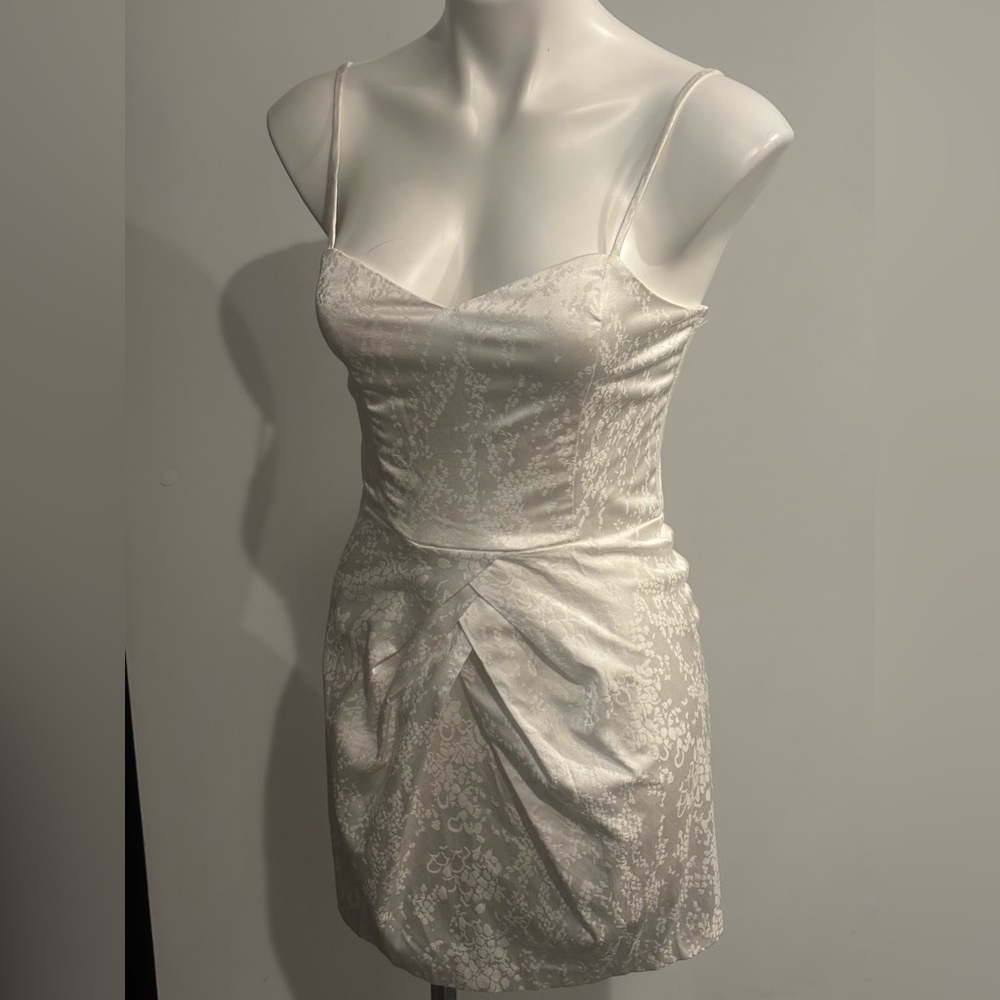 Alyn Paige Ivory Satin Mini Wedding Dress